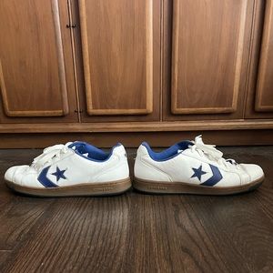 Converse One Star Sneaker